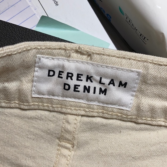 DEREK LAM Shorts - Picture 8 of 9
